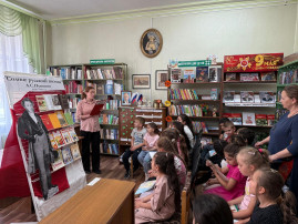 Экскурсия в библиотеку в день рождения Александра Сергеевича Пушкина Экскурсия в библиотеку в день рождения Александра Сергеевича Пушкина.
